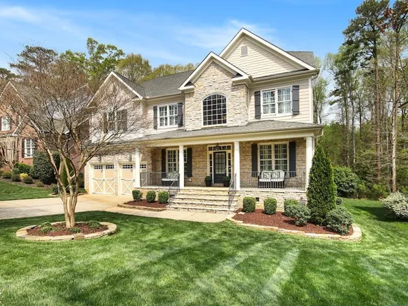 333 Flatrock Ln, Holly Springs, NC 27540