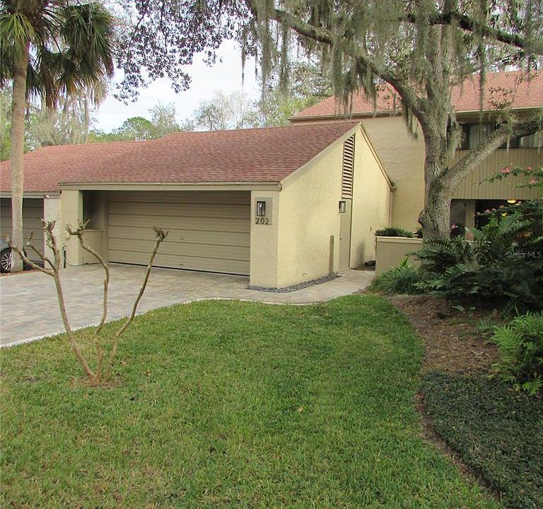 1st image of 202 Weeping Elm Ln