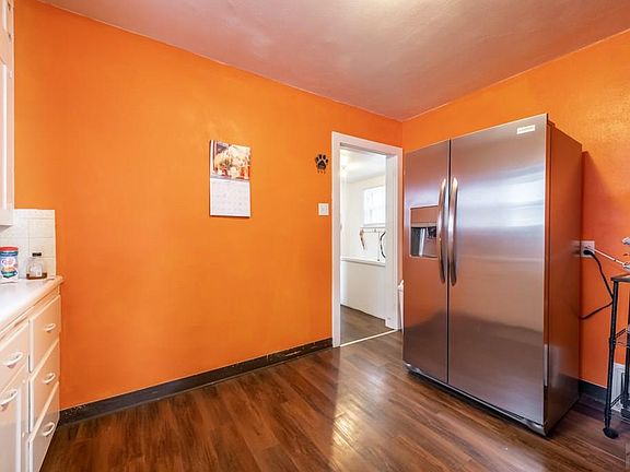 5th image of 2625 West St
