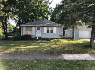 348 Maplelawn St SE, Kentwood, MI 49548