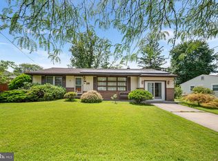 127 Oakdale Rd, Cherry Hill, NJ 08034