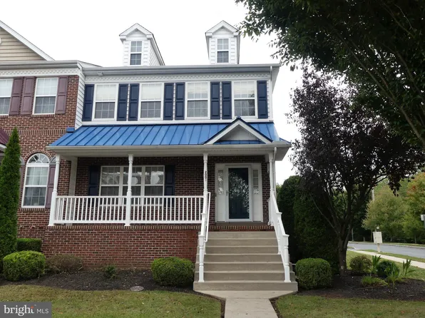 2001 Hidden Meadows Ave, Pennsburg, PA 18073