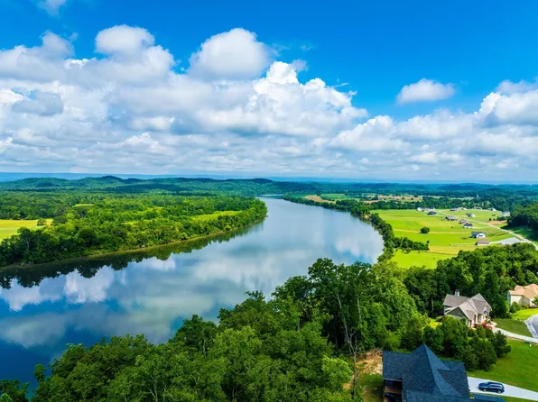 6428 Espalier Dr, Decatur, TN 37322