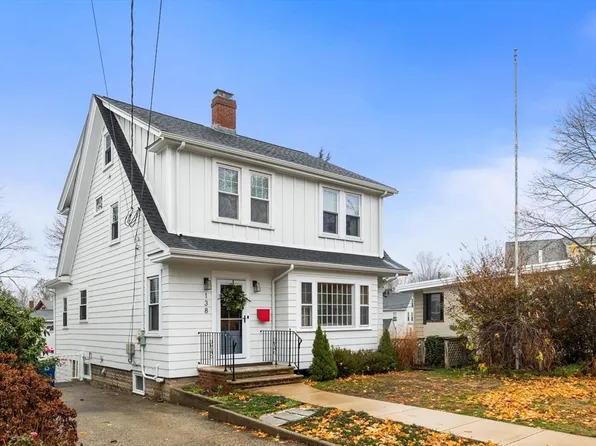 138 Summer St, Stoneham, MA 02180