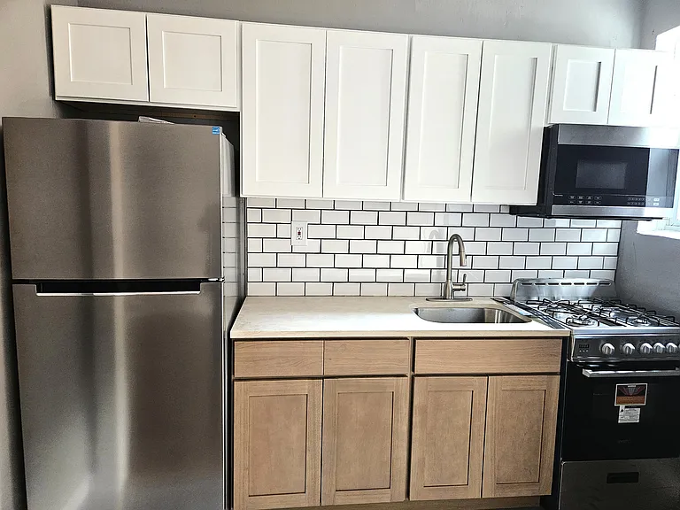 8 Chapman Pl #5 — Photo 6