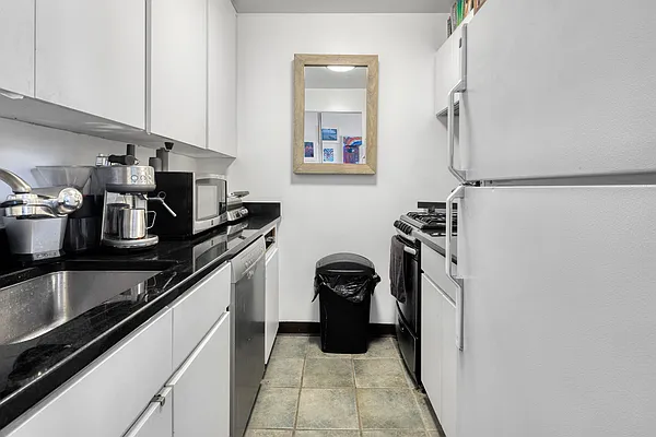 Rented by Douglas Elliman | media 11