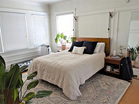 4th image of 550 Lake St APT 305
