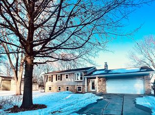 7665 Laverne Ave S, Cottage Grove, MN 55016