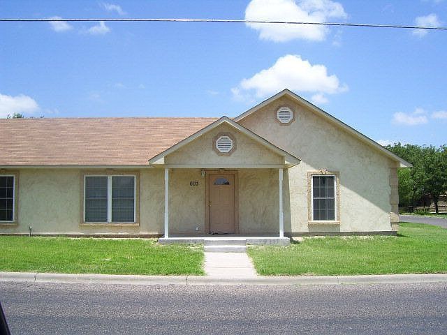 1st image of 603 NE Avenue G