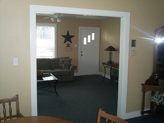 3rd image of 519 S Reagan St