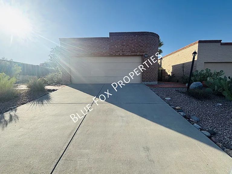 5160 N Grey Mountain Trl — Photo 1