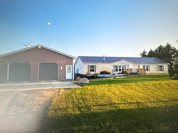 4306 E Pierce Rd, Ithaca, MI 48847