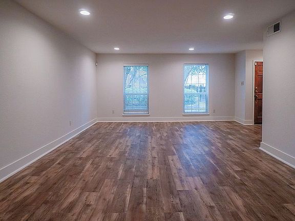 5th image of 13126 Trail Hollow Dr #3126
