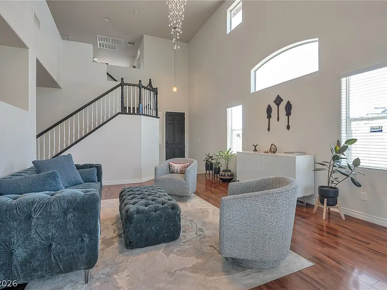 10391 Montes Vascos Dr — Photo 8