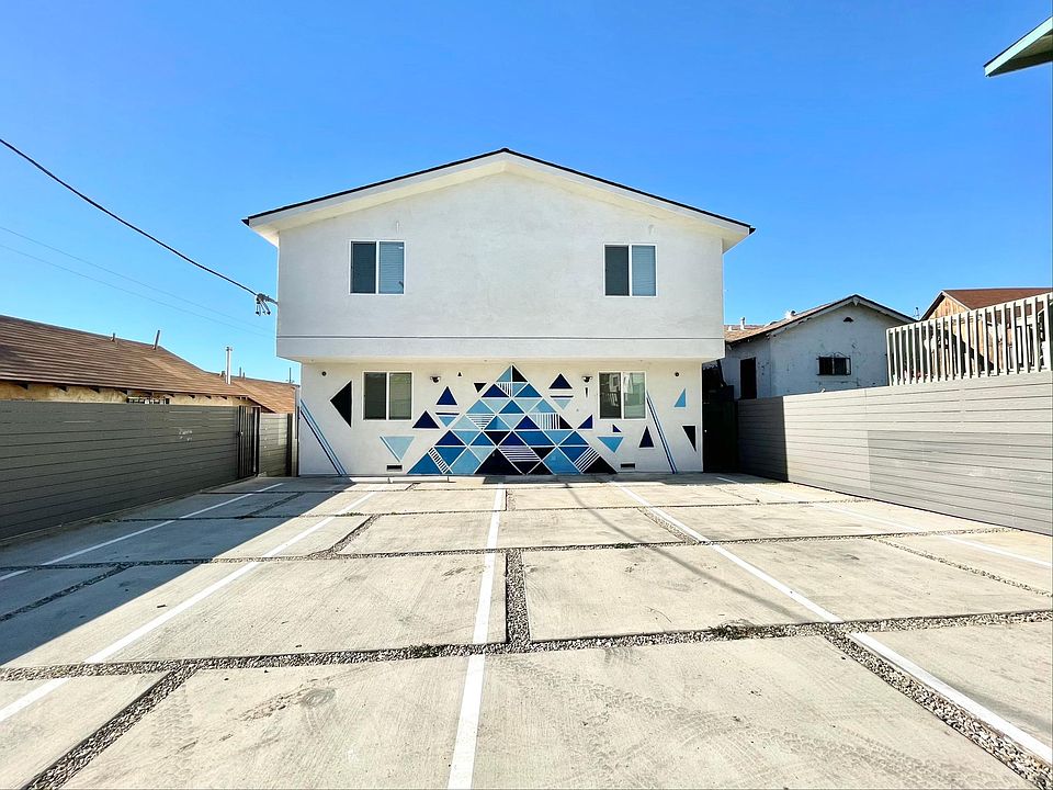 1st image of 960 S Breed St #1/2