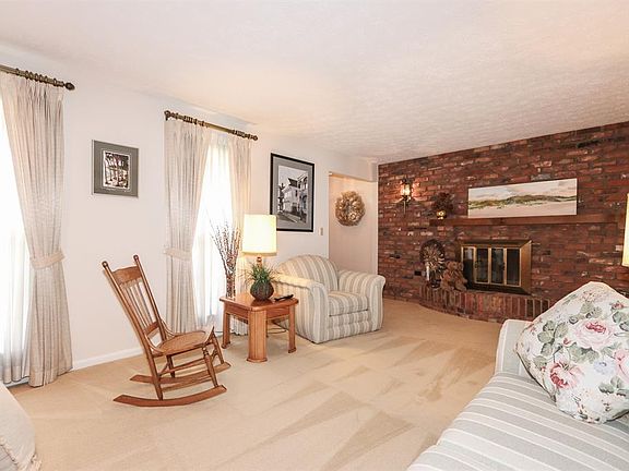 4th image of 8407 Shenstone Dr