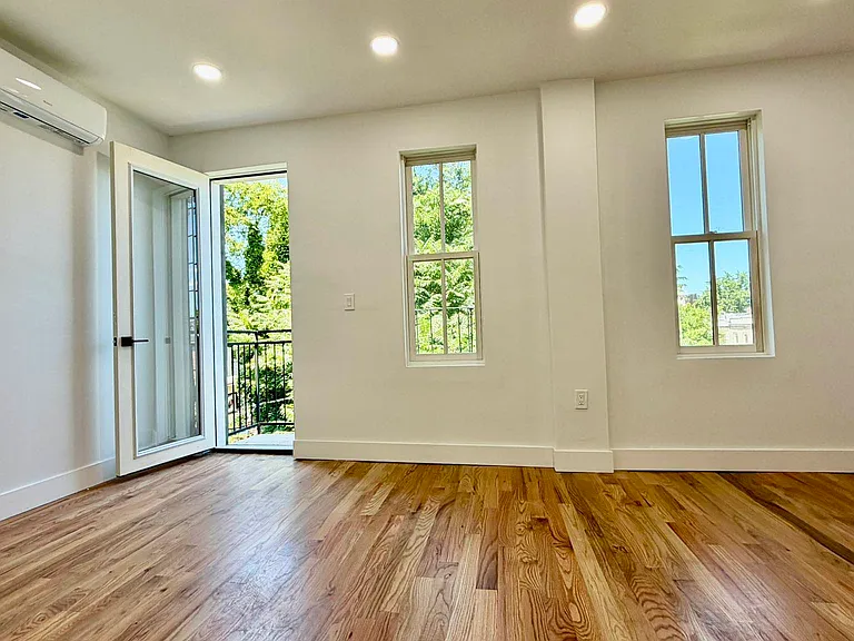 178 Utica Ave #2H — Photo 12