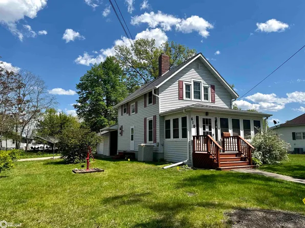 610 S 8th St, Chariton, IA 50049
