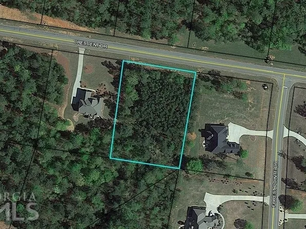 303 Crescent Dr, Forsyth, GA 31029