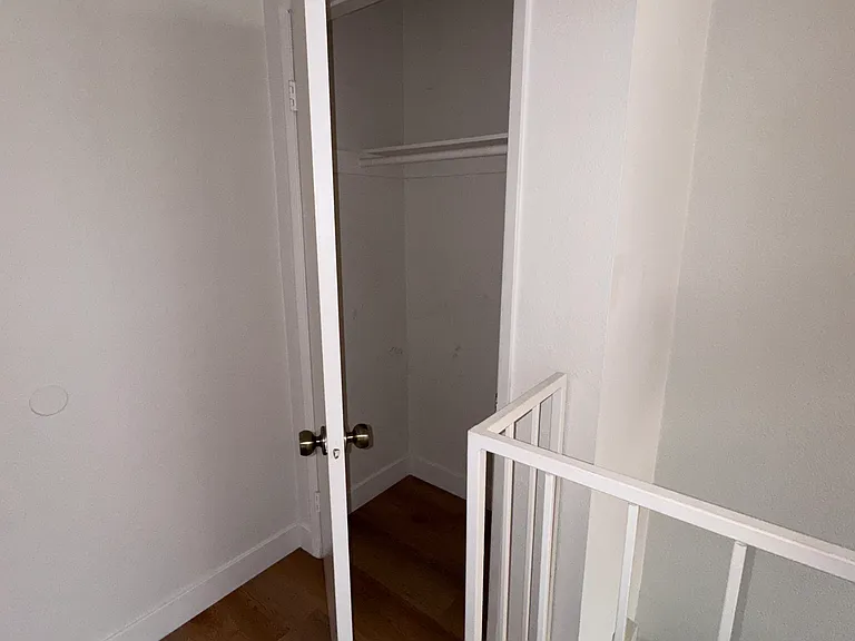 5729 Hazeltine Ave #4 — Photo 13