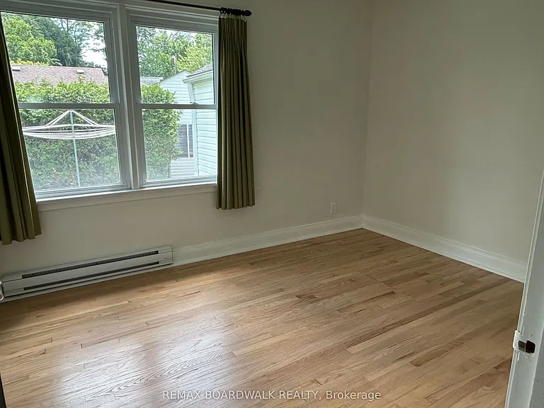 15 Butterfield Pl — Photo 9