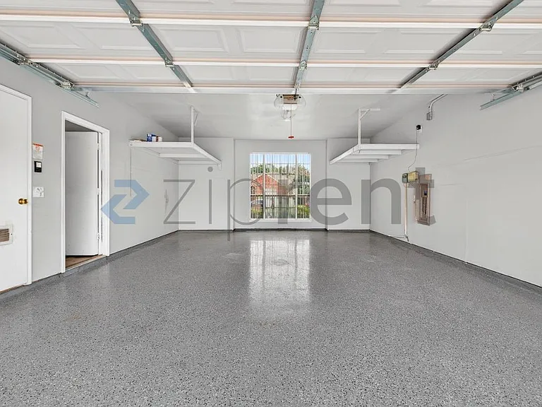 10604 Ambergate Ln — Photo 36