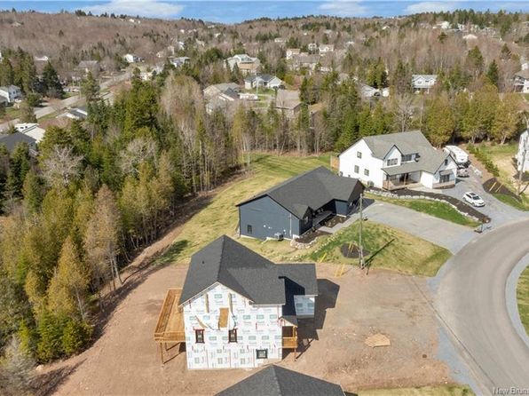 140 Montana Dr, Quispamsis, NB E2E 0W2