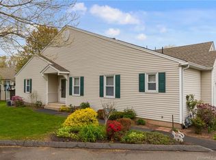 674 Ledgeview Ct #674, Southington, CT 06489