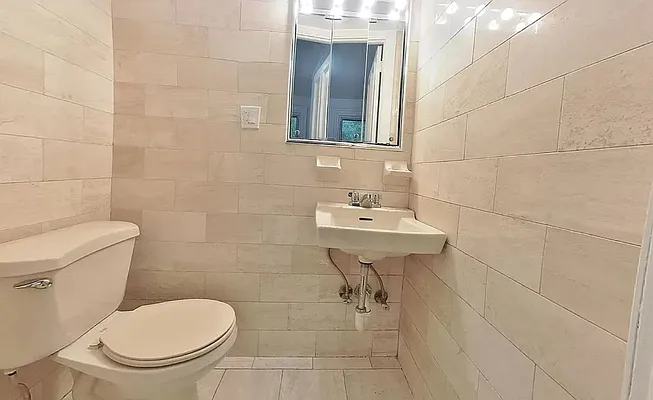 Rented by CitySites Real Estate Group | media 7