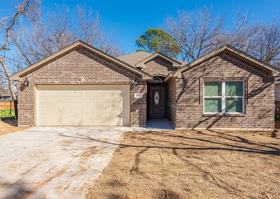 1st image of 1316 Betty Ln