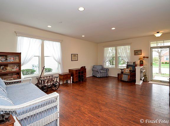 3rd image of 12660 Cold Springs Dr