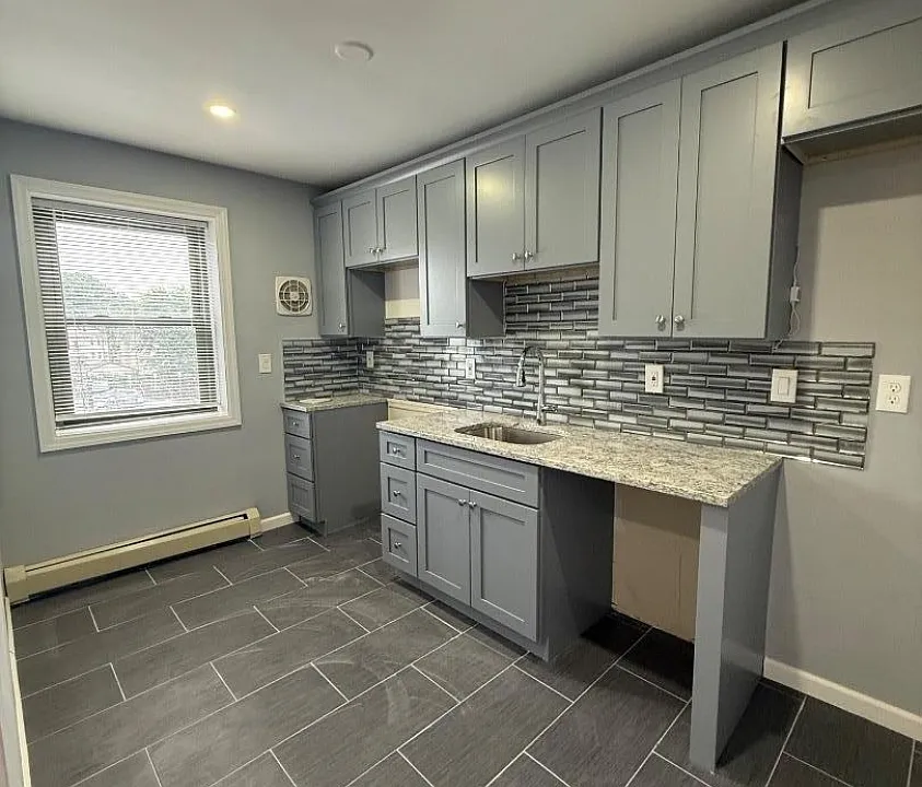 170 Washington St #2B