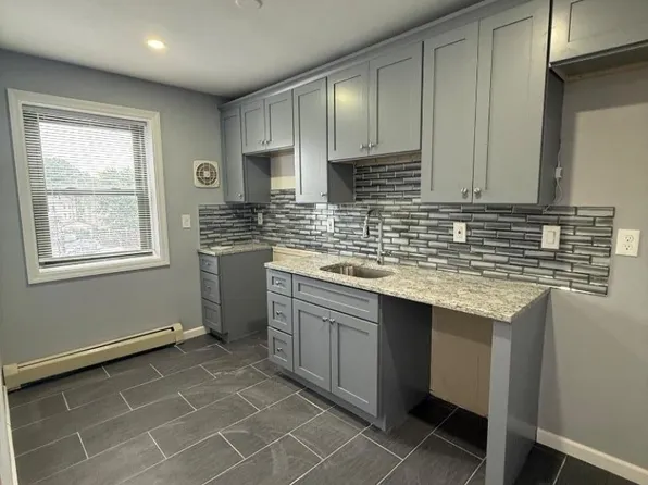 170 Washington St APT 2B, Bloomfield, NJ 07003