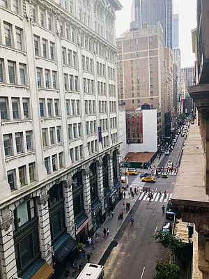 Rented by Avenues Real Estate | media 4