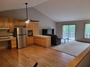 2150 Sandy Ln, Mound, MN 55364