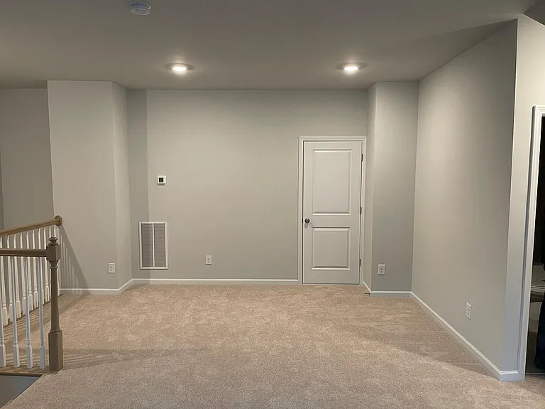 6335 Southgrove St — Photo 18