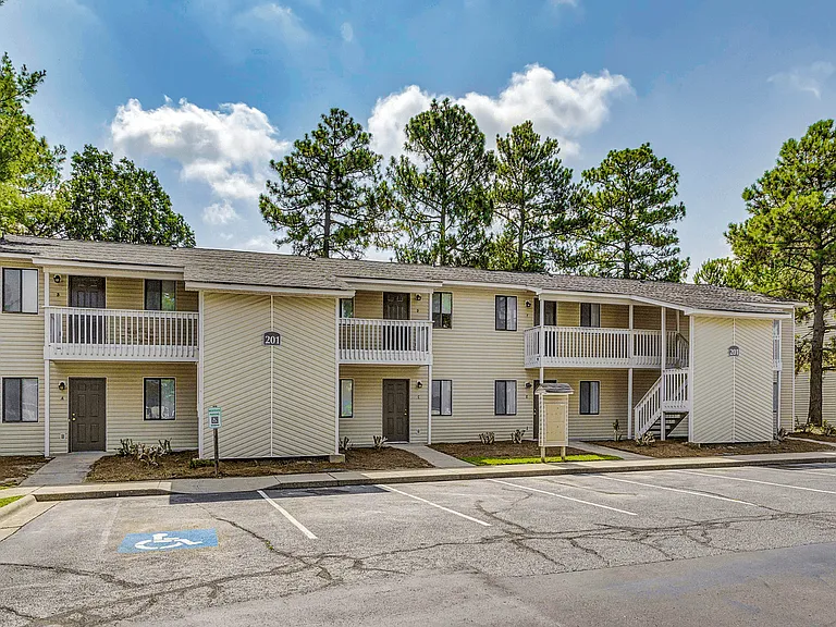 Patriot Point Apartment Homes — Photo 15