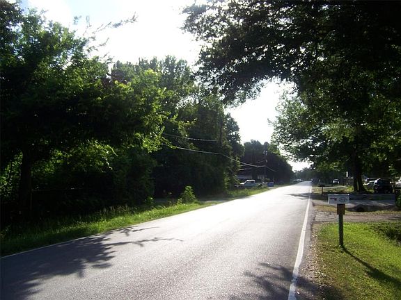 5th image of 2902 Washington Dr
