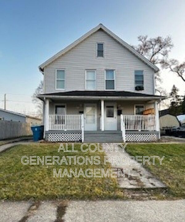 1st image of 1714 E 30th St