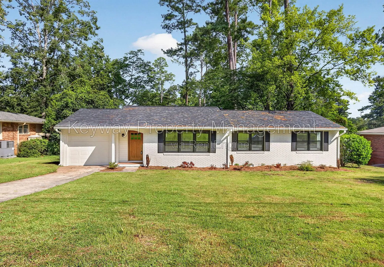 3 bed, 2.0 bath, 1394 sqft, $2,199 — Photo 1