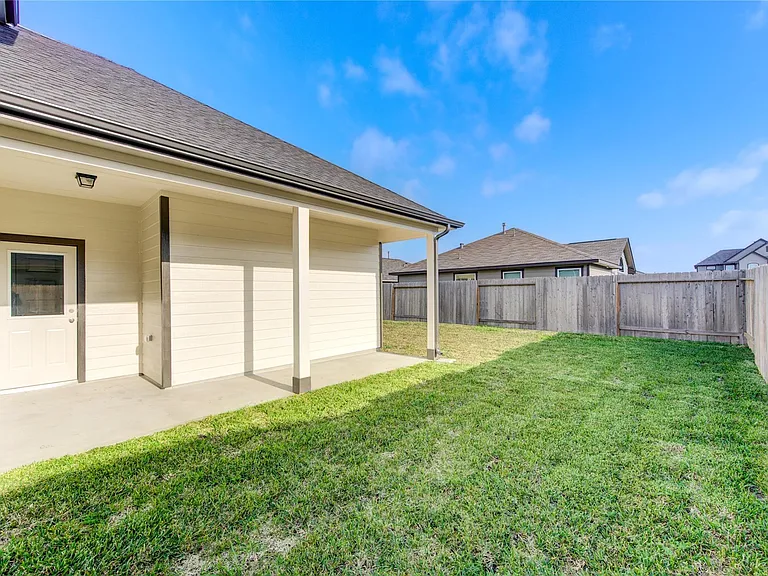 2623 Finley Ln — Photo 42