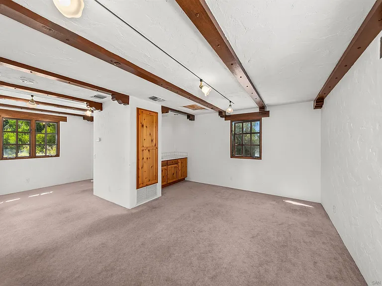 5443 Calzada Del Bosque — Photo 42