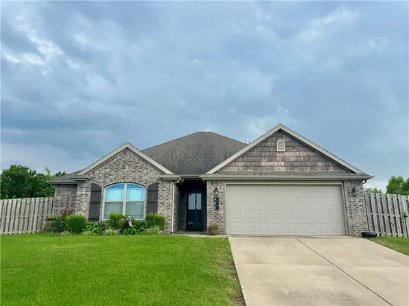 400 W Broadway St, Rogers, AR 72758