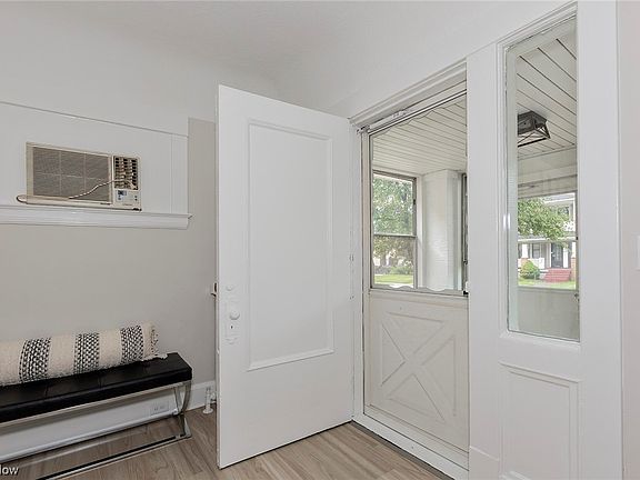 4th image of 4403 Beta Ave