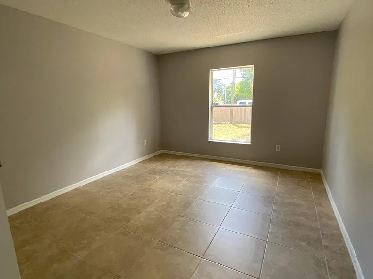 632 SE Chapman Ave — Photo 42
