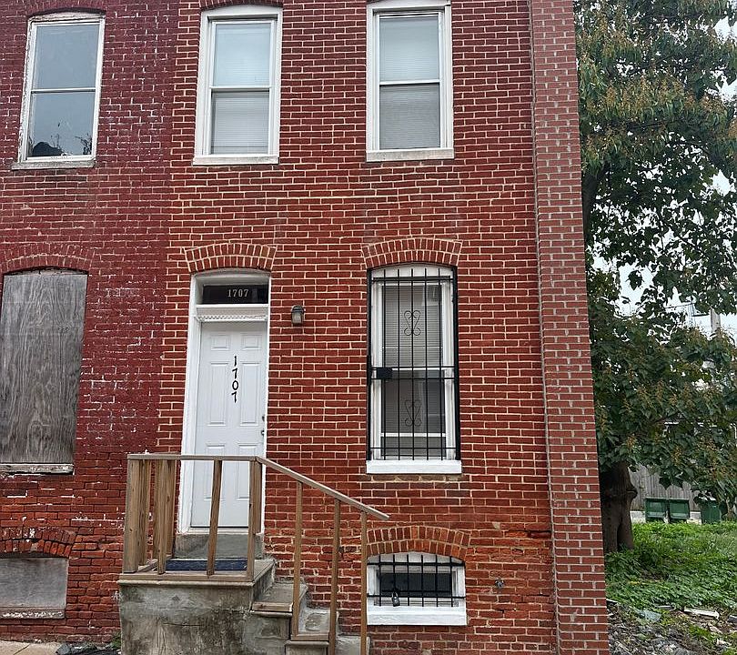 1st image of 1707 N Dallas St