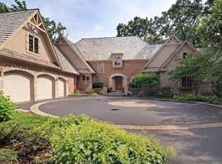 202 Northampton Ln, Lincolnshire, IL 60069