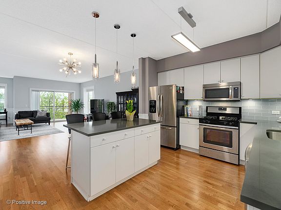 4th image of 900 Lee St Unit 301