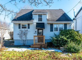 6854 Edward Arab Ave, Halifax, NS B3L 2E1