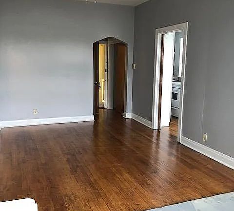 2nd image of 1256 W North Shore Ave #3F